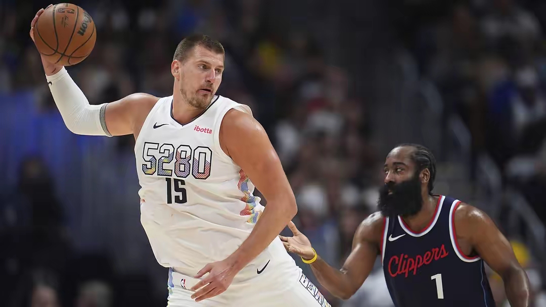 开云中国官方首页欧篮联赛程吃紧，洛杉矶快船转会期门线救险，话题不断，心理建设被强调的简单介绍