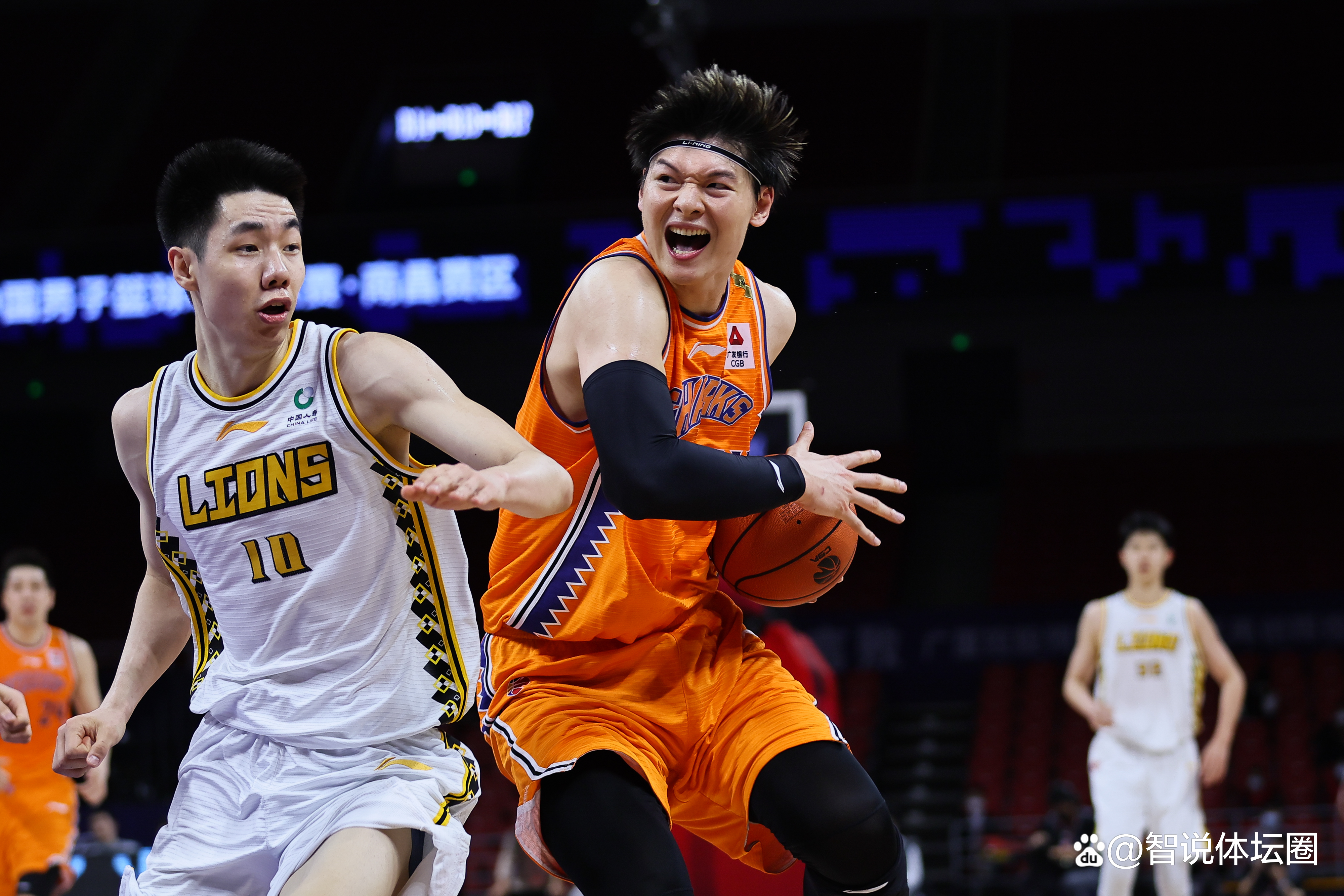 开云官网登录平台CBA常规赛清晨走向成谜；洛杉矶湖人手感冰凉；更衣室稳定；更衣室氛围转暖的简单介绍