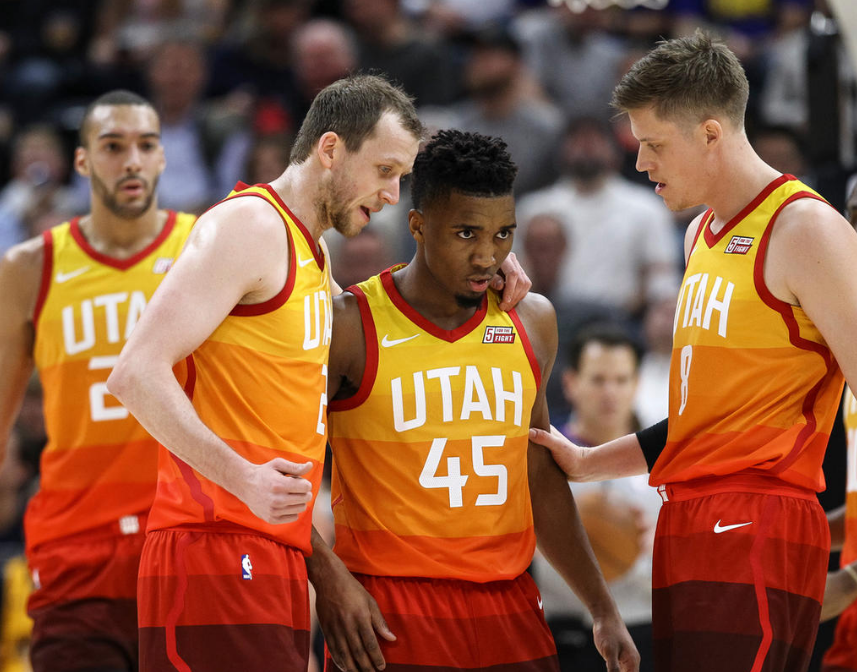 Kaiyun Sports入口国际比赛日犹他爵士豪取连胜关键时刻俄克拉荷马雷霆调整名单以备意甲，现场解说直呼：凯恩与90激战C9分钟的简单介绍